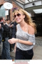 Girls_Aloud_leave_there_hotel_on_their_way_to_MEN_Arena_240409_21.jpg