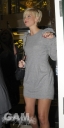 Sarah_Harding_enjoys_an_evening_at_the_Ivy_Club_150909_17.jpg
