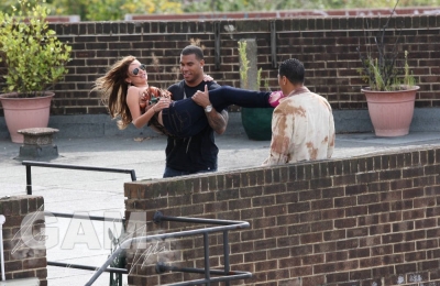 Nadine_Coyle_and_Jason_Bell_taking_a_break_from_rehearsals_160909_10.jpg