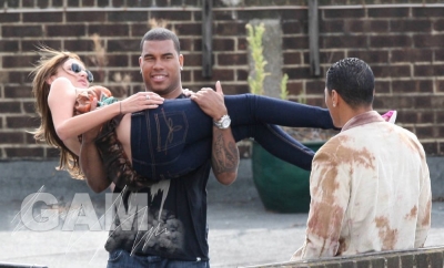 Nadine_Coyle_and_Jason_Bell_taking_a_break_from_rehearsals_160909_8.jpg