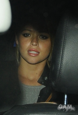 Kimberley_Walsh_and_Nicola_Roberts_at_Mayfair_Hotel_170909_15.jpg