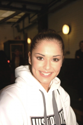 Kimberley2C_Nicola___Cheryl_Out___About_In_London_04_12_02_28829.jpg