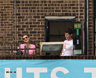 Nadine_and_Sarah_having_a_break_from_rehearsals_170909_2.jpg