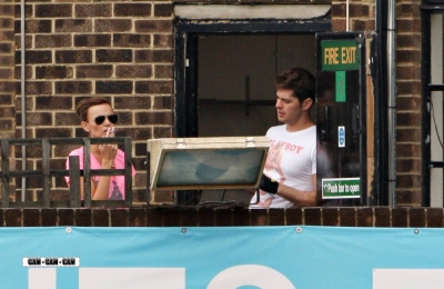 Nadine_and_Sarah_having_a_break_from_rehearsals_170909_20.jpg