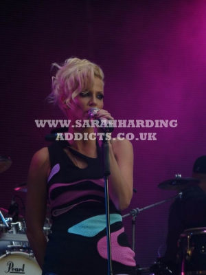 Girls_Aloud_-_Wembley_Stadium_18-19_09_09_2815829.jpg