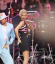 Имя файла=Girls_Aloud_perform_at_Wembley_Stadium_180909_112.jpg
Размер файла=555КБ
Размеры=1800x2087
Дата=Март 07, 2012 Girls_Aloud_perform_at_Wembley_Stadium_180909_112.jpg