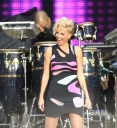 Имя файла=Girls_Aloud_perform_at_Wembley_Stadium_180909_118.jpg
Размер файла=539КБ
Размеры=1800x1959
Дата=Март 07, 2012 Girls_Aloud_perform_at_Wembley_Stadium_180909_118.jpg