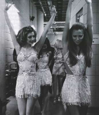 Behnd_The_Scenes_Tour_Shoot_-_Hello_Magazine_2.jpg