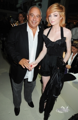 Nicola_Roberts_front_row_at_Unique_TopShop_Show_during_LFW_200909_10.jpg