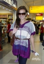 Имя файла=Nadine_Coyle_and_Jason_Bell_at_Heathrow_airport_230909_8.jpg
Размер файла=601КБ
Размеры=1899x2762
Дата=Март 10, 2012 Nadine_Coyle_and_Jason_Bell_at_Heathrow_airport_230909_8.jpg