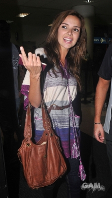 Nadine_Coyle_and_Jason_Bell_at_LAX_airport_230909_56.jpg
