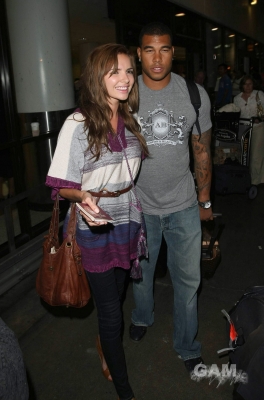 Nadine_Coyle_and_Jason_Bell_at_LAX_airport_230909_6.jpg