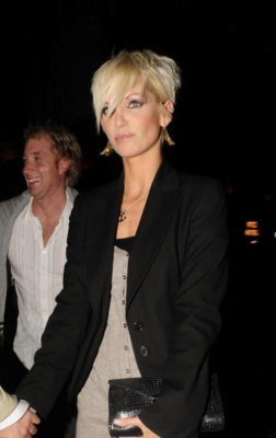 Sarah_and_Tom_leaving_the_Ivy_restaurant_240209_285929.jpg
