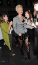 Sarah_Harding_arrives_at_Vivienne_Westwood_fashion_show_200909_12.jpg