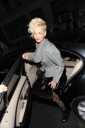 Sarah_Harding_arrives_at_Vivienne_Westwood_fashion_show_200909_2.jpg