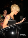 Sarah_Harding_leaving_Whisky_Mist_club_200909_36.jpg
