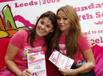 Kimberley_Walsh_at_the_Breast_Cancer_Haven_High_Heel-a-thon_270909_14.jpg