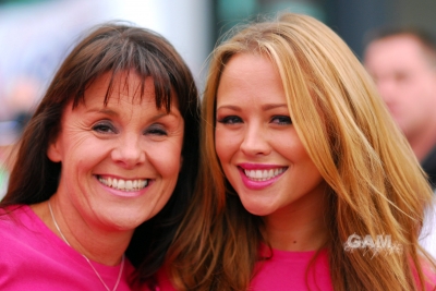 Kimberley_Walsh_at_the_Breast_Cancer_Haven_High_Heel-a-thon_270909_64.jpg