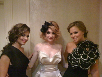 Girls_Aloud_arriving_at_the_Pride_of_Britain_Awards_051009_108.jpg