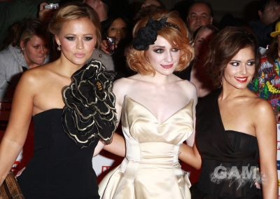 Girls_Aloud_arriving_at_the_Pride_of_Britain_Awards_051009_18.jpg
