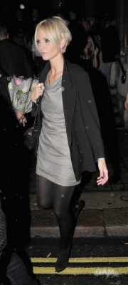 Nicola_Kimberley_and_Sarah_at_50_St_Jamess_London_101009_44.jpg