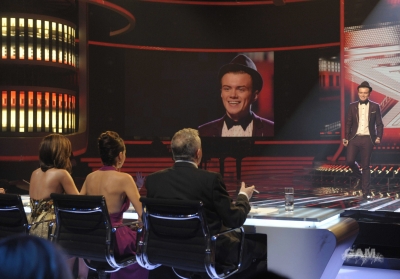 Cheryl_Cole__Judges_on_The_X_Factor_101009_19.jpg