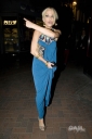 Sarah_Harding_leaving_Una_Healys_birthday_party_101009_17.jpg