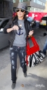 Имя файла=Cheryl_Cole_arrives_at_a_dance_studio_and_Kiss_FM_studios_in_London_131009_13.jpg
Размер файла=988КБ
Размеры=1899x3589
Дата=Март 10, 2012 Cheryl_Cole_arrives_at_a_dance_studio_and_Kiss_FM_studios_in_London_131009_13.jpg