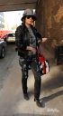 Cheryl_Cole_arrives_at_a_dance_studio_in_London_13_10_09_282829.jpg