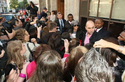 Cheryl_Cole_arriving_at_Radio_One_13_10_09_2822129.jpg