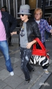 Имя файла=Cheryl_Cole_arriving_at_Radio_One_13_10_09_2823629.jpg
Размер файла=642КБ
Размеры=1899x3212
Дата=Май 08, 2012 Cheryl_Cole_arriving_at_Radio_One_13_10_09_2823629.jpg