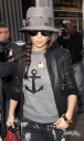Cheryl_Cole_leaving_Radio_1_in_London_131009_121.jpg