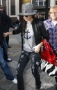 Имя файла=Cheryl_Cole_leaving_Radio_1_in_London_131009_167.jpg
Размер файла=671КБ
Размеры=1900x2961
Дата=Март 10, 2012 Cheryl_Cole_leaving_Radio_1_in_London_131009_167.jpg