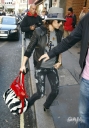 Имя файла=Cheryl_Cole_leaving_Radio_1_in_London_131009_177.jpg
Размер файла=597КБ
Размеры=1900x2722
Дата=Март 10, 2012 Cheryl_Cole_leaving_Radio_1_in_London_131009_177.jpg
