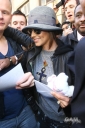 Cheryl_Cole_leaving_Radio_1_in_London_131009_21.jpg