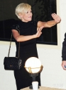 Girls_Aloud_leaving_X_Factor_studios_181009_108.jpg