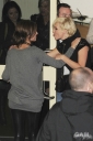 Girls_Aloud_leaving_X_Factor_studios_181009_27.jpg