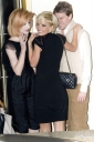 Girls_Aloud_leaving_X_Factor_studios_181009_72.jpg