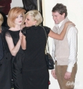 Girls_Aloud_leaving_X_Factor_studios_181009_85.jpg