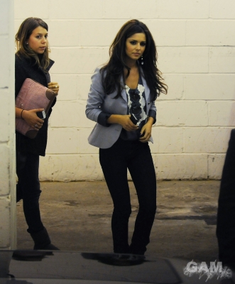 Cheryl_Cole_leaving_an_office_in_London_22_10_09_281929.jpg