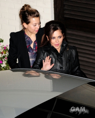 Cheryl_Cole_arrives_at_X_Factor_Studios_251009_55.jpg