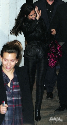 Cheryl_Cole_arrives_at_X_Factor_Studios_251009_56.jpg