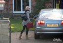 Sarah_Harding_arrives_for_a_private_recording_session_countryside_021109_11.jpg