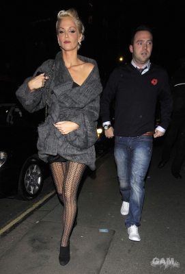 Sarah_Harding_at_Texture_Restaurant__Mahiki_031109_2.jpg