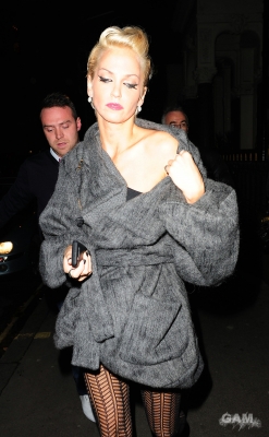 Sarah_Harding_at_Texture_Restaurant__Mahiki_031109_33.jpg