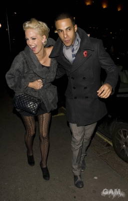 Sarah_Harding_at_Texture_Restaurant__Mahiki_031109_47.jpg