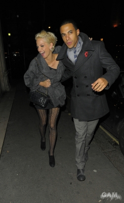 Sarah_Harding_at_Texture_Restaurant__Mahiki_031109_80.jpg