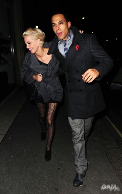 Sarah_Harding_at_Texture_Restaurant__Mahiki_031109_93.jpg