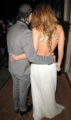 Girls_Aloud_arriving_at_Universal_Aftershow_Party_at_Claridges_18_02_09_2812129.jpg