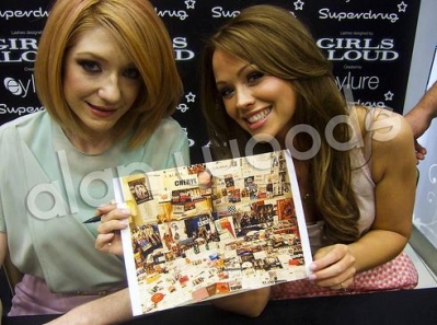 Girls_Aloud_Eylure_Signing_8_04_09_9.jpg